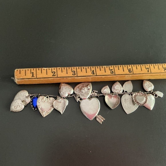 PIDIDDLY LINKS HEART CHARMS BRACELET - Picture 4 of 5